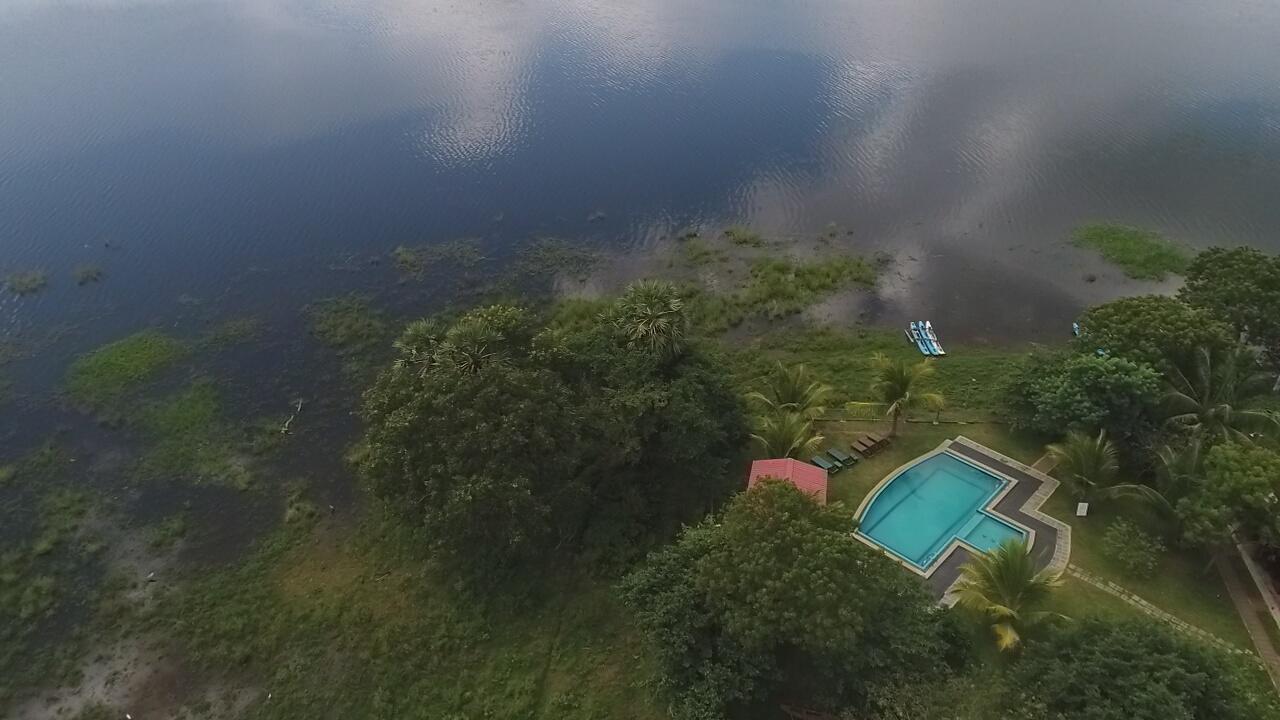 Pharo Lake Polonnâruvâ Extérieur photo