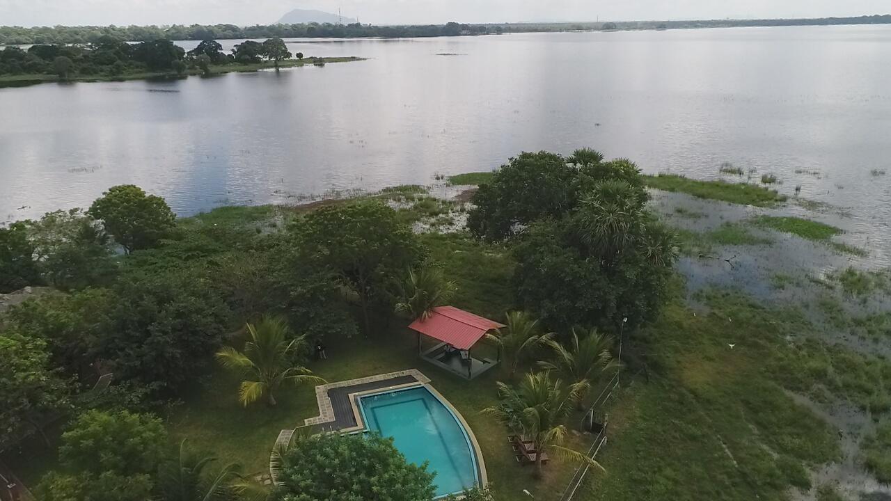 Pharo Lake Polonnâruvâ Extérieur photo